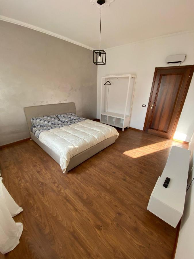 Hlux Oi Affiₜₜacaₘere Hotel Piacenza Exterior foto