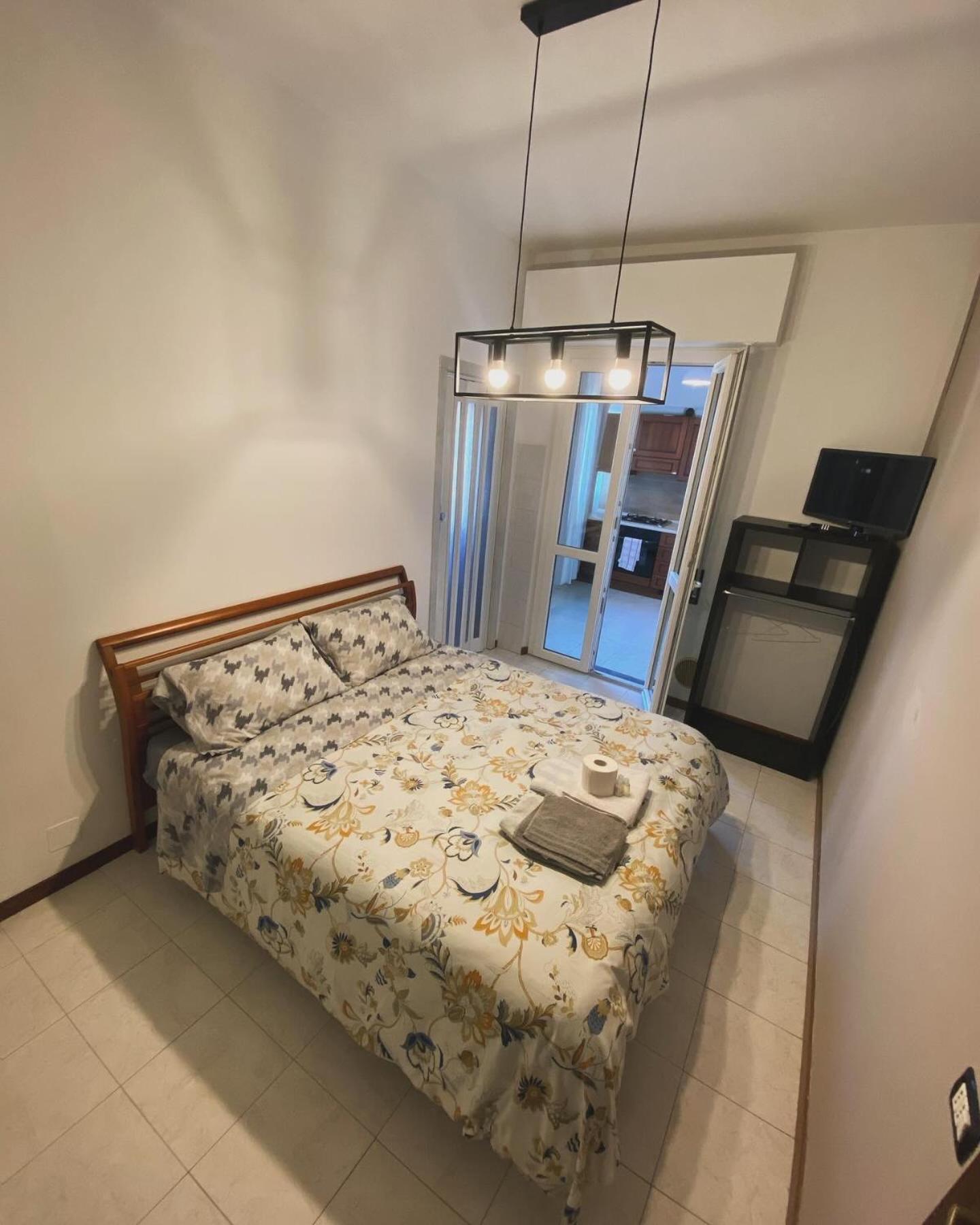 Hlux Oi Affiₜₜacaₘere Hotel Piacenza Exterior foto